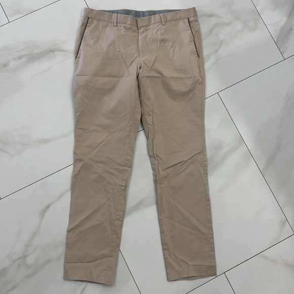Hugo Boss Other - Hugo Boss Tan Straight Leg Chino Trousers/Slacks. Sz 36/32